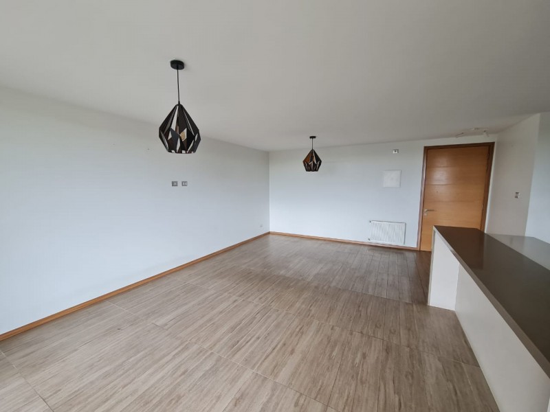Arriendo Edificio Cataluña Depto. 2D2B + 2 Estac.
