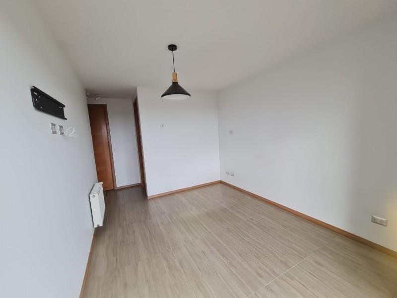 Arriendo Edificio Cataluña Depto. 2D2B + 2 Estac.