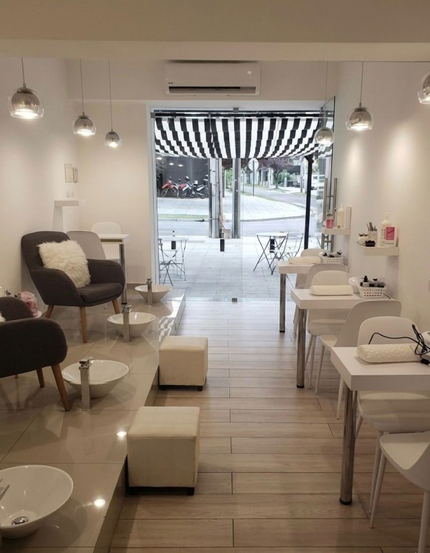 Fotografía de Derecho de Llave Manicure Equipado - Estética, las Condes