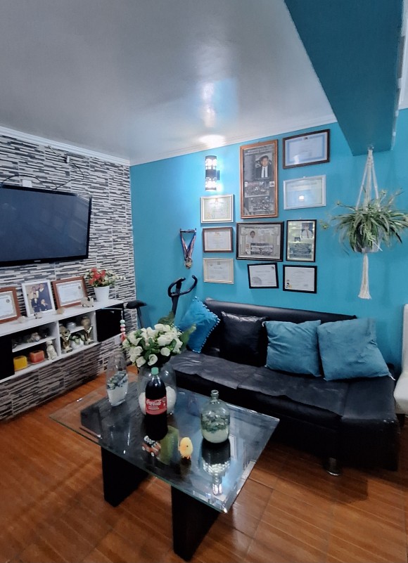 Departamento de Primer Piso Con 4D+1B+1E