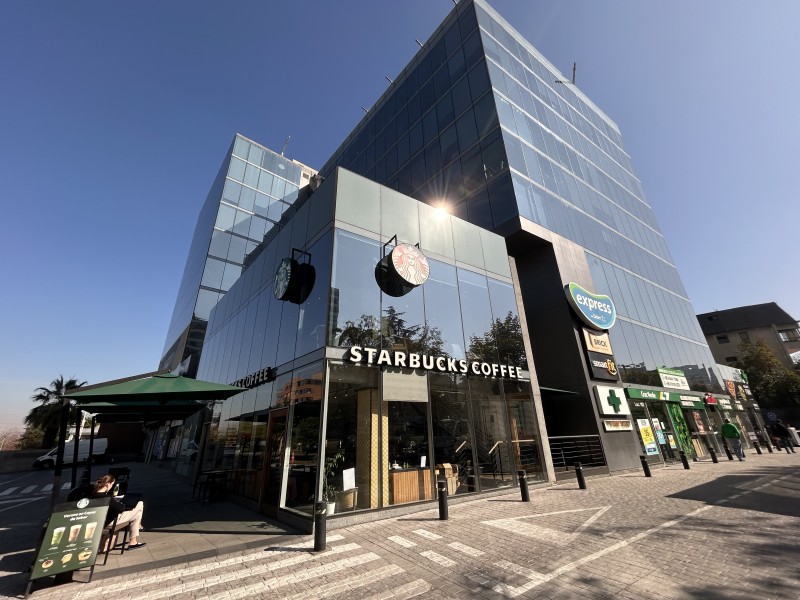 Venta de Oficina Como Nueva en las Condes |1 Estacionamiento