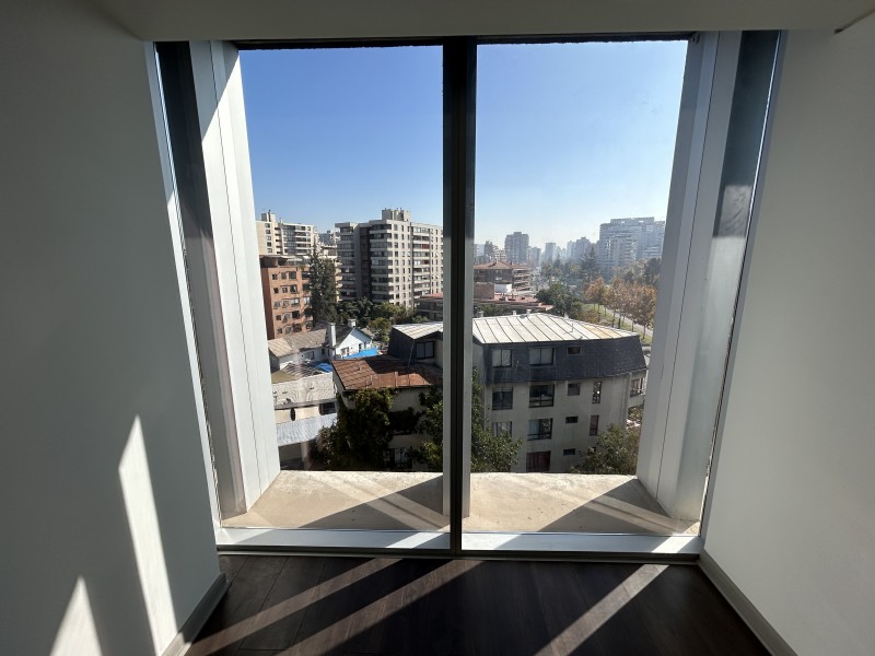 Venta de Oficina Como Nueva en las Condes |1 Estacionamiento