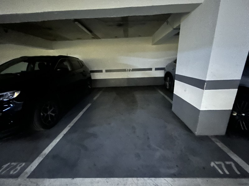Venta de Oficina Como Nueva en las Condes |1 Estacionamiento