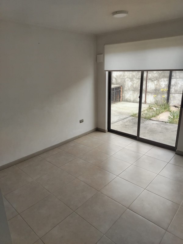 ¡casa Hermosa en Chillán! 3D + 2B, Cocina Amoblada.