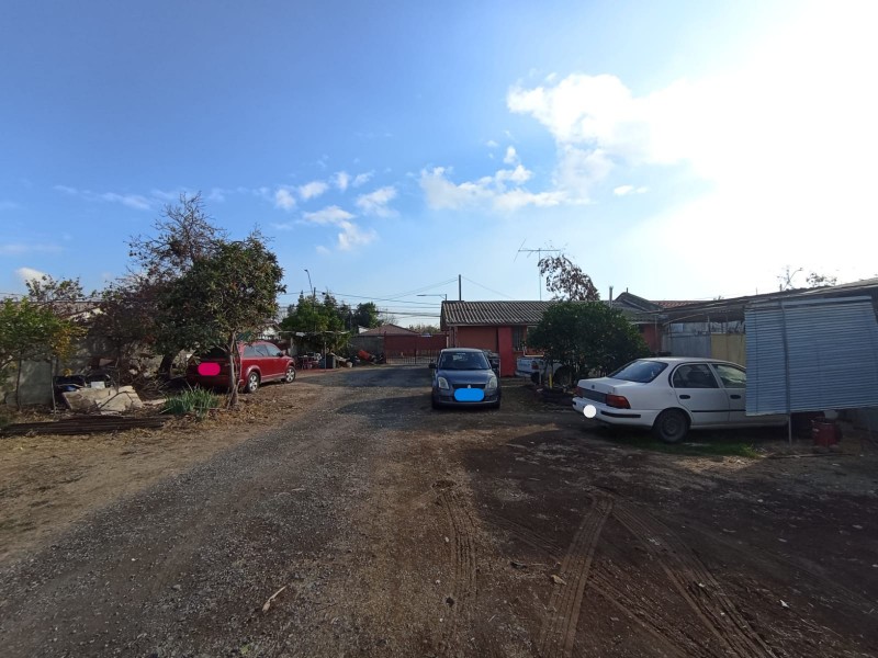 Terreno 1370M2 Con Casa, Galpon, Oficina y Canal de Regadio