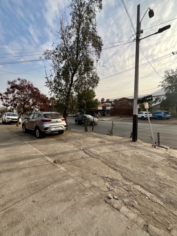Casa Esquina Av. Recoleta | 180 M² | Sin Gravámenes | Potenc