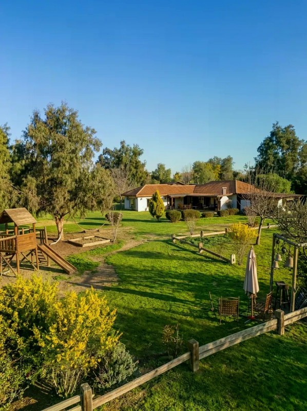 Casa Av. Chicureo, Venta, Arriendo, Colegio Pioneros