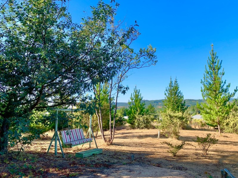 5.600 Mts2 en Nirivilo. Con 2 Casas. Amobladas Vende Dueño.