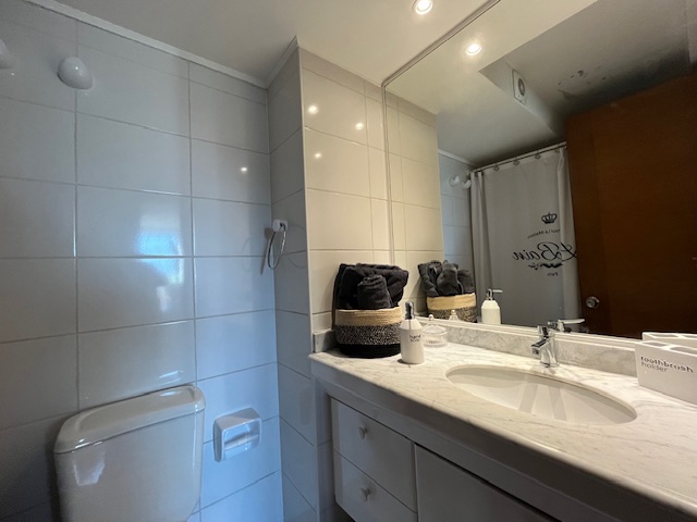 Exclusivo Departamento en los Dominicos 4D 4B