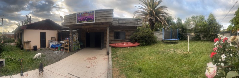 Casa Con Local Comercial en Pinto