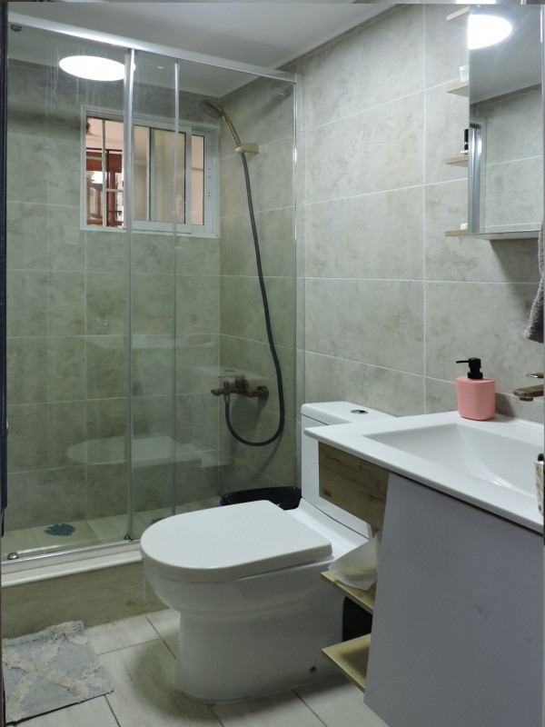 Se Vende Casa de Esquina Con Excelente Ubicación