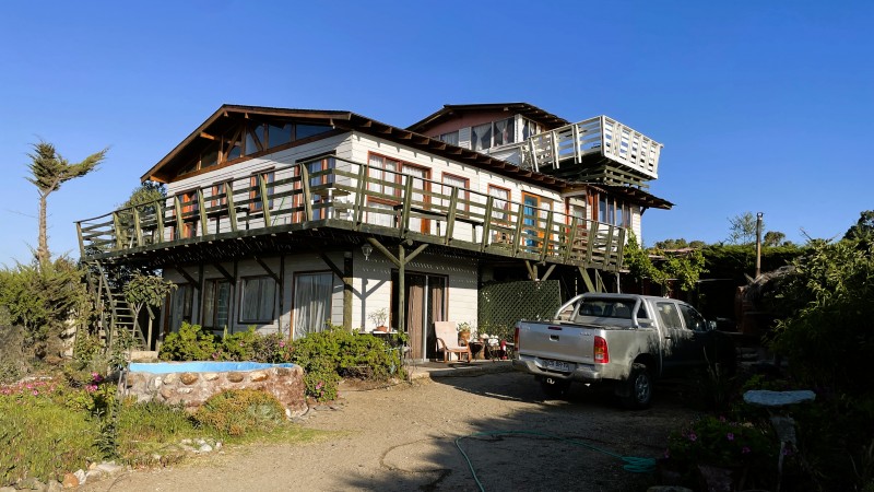 Casa 3 Pisos Vista Al Mar - Frente A Pichidangui