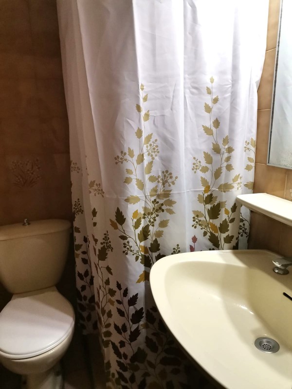 Arriendo Amplio Departamento Año Corrido Sin Muebles en Viña