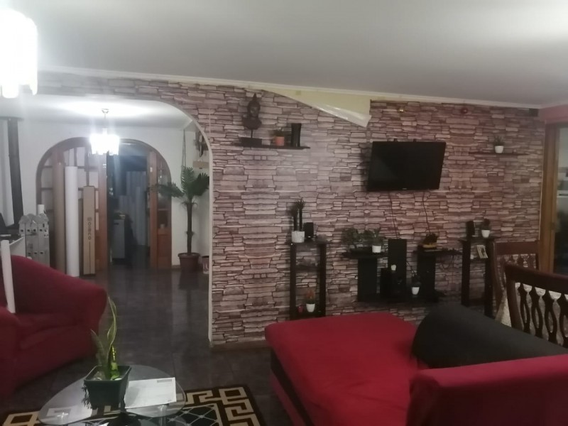 Ampliada y Comoda Casa, Comuna Maipu