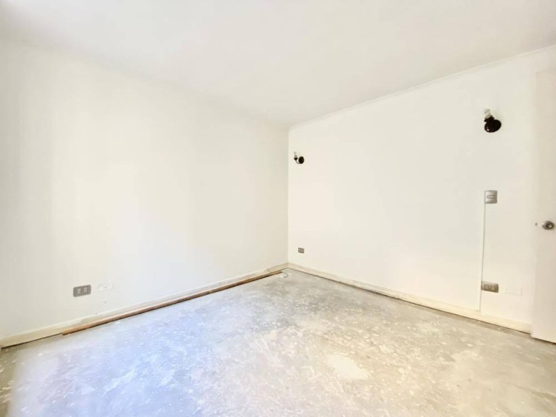 1D/1B, 36 M², 3Er Piso, A 3 Cuadras del Metro Santa Isabel