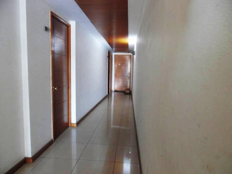 1D/1B, 36 M², 3Er Piso, A 3 Cuadras del Metro Santa Isabel