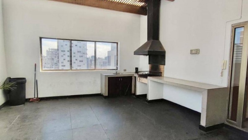 1D/1B, 36 M², 3Er Piso, A 3 Cuadras del Metro Santa Isabel