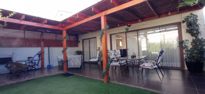 Arriendo Casa en Condominio los Viñedos