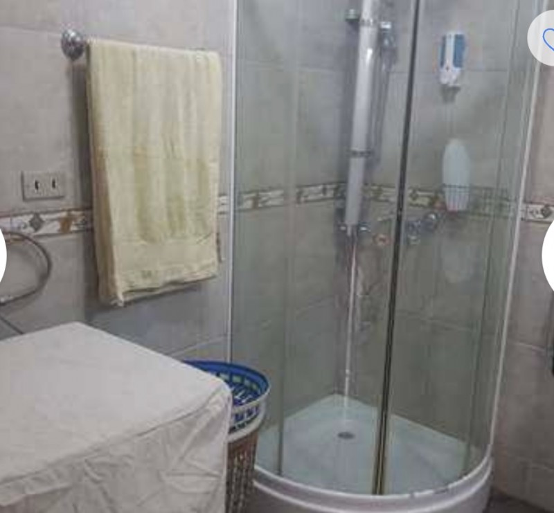 Espaciosa Casa de 2 Pisos
