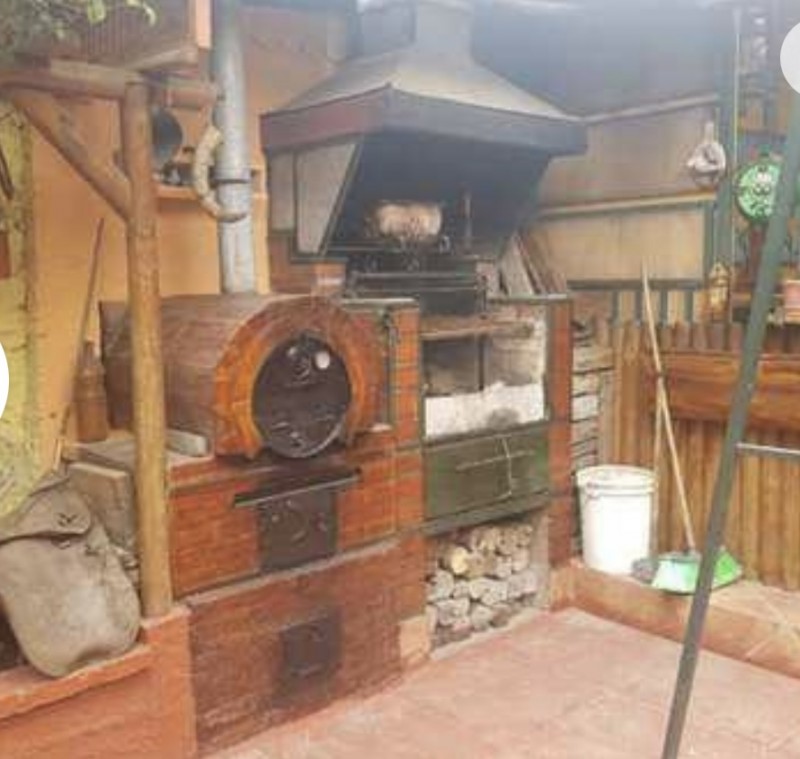 Espaciosa Casa de 2 Pisos