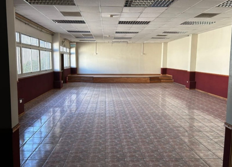 Amplia Propiedad Con Ubicación Muy Conveniente