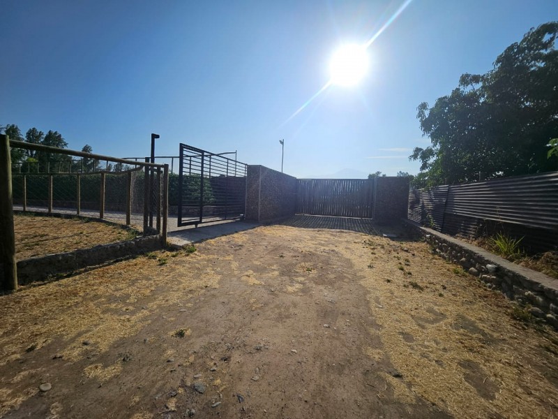 Moderna y Luminosa Casa en Arriendo Con Acceso Independiente