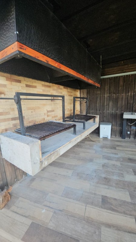 Moderna y Luminosa Casa en Arriendo Con Acceso Independiente