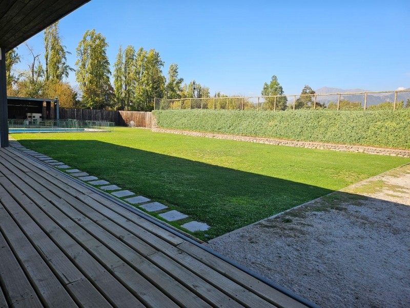 Moderna y Luminosa Casa en Arriendo Con Acceso Independiente