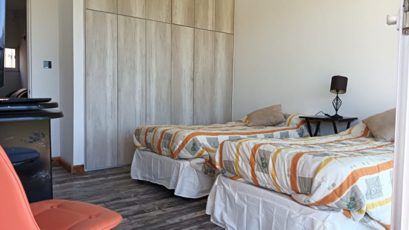 Moderna y Luminosa Casa en Arriendo Con Acceso Independiente