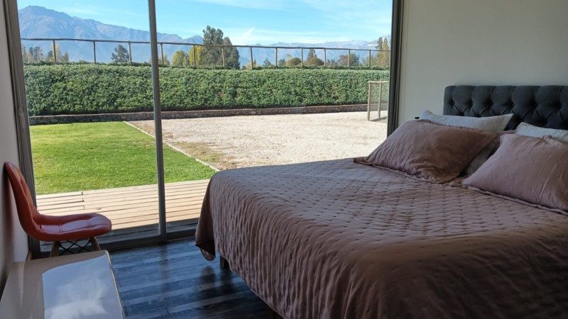 Moderna y Luminosa Casa en Arriendo Con Acceso Independiente
