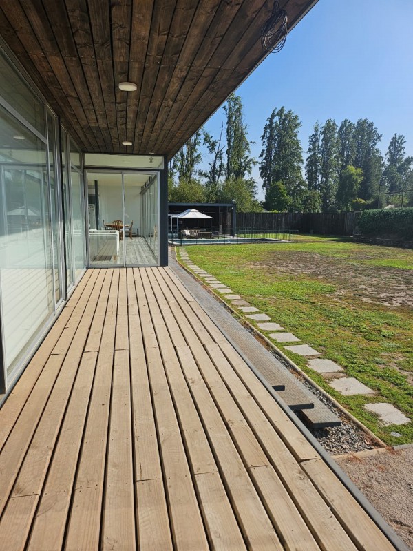 Moderna y Luminosa Casa en Arriendo Con Acceso Independiente