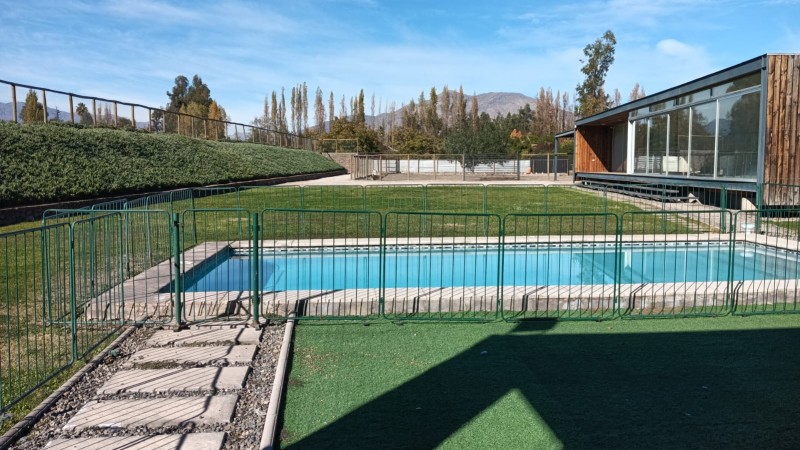Moderna y Luminosa Casa en Arriendo Con Acceso Independiente