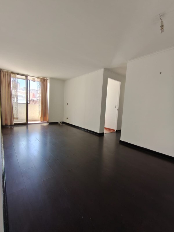 Vende Departamento Metro Santa Ana