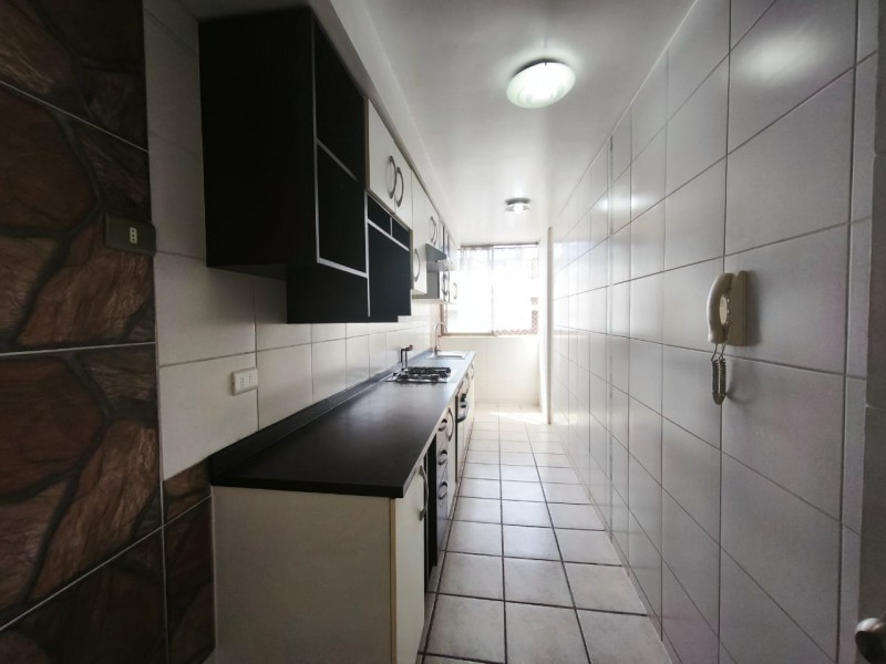 Vende Departamento Metro Santa Ana