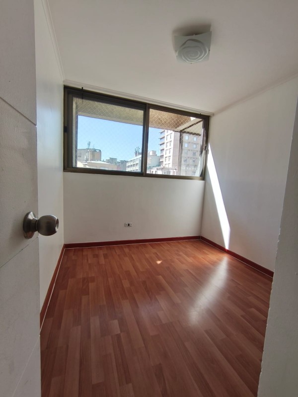 Vende Departamento Metro Santa Ana