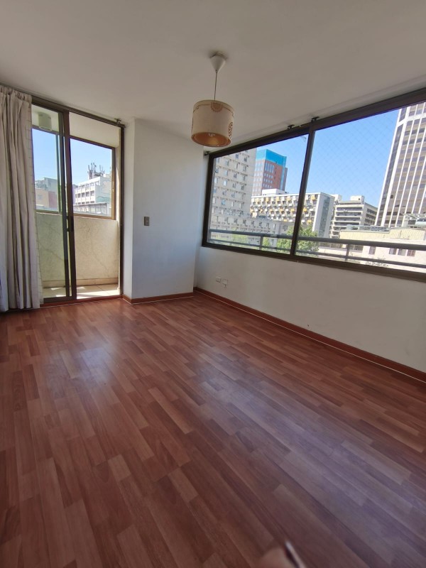 Vende Departamento Metro Santa Ana