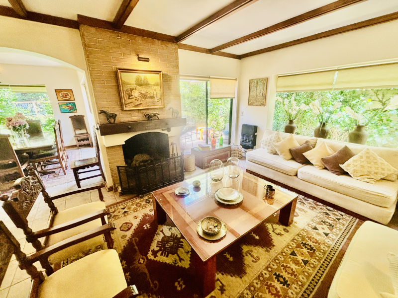 Acogedora Casa, Solida en Bosques de Montemar, Concon