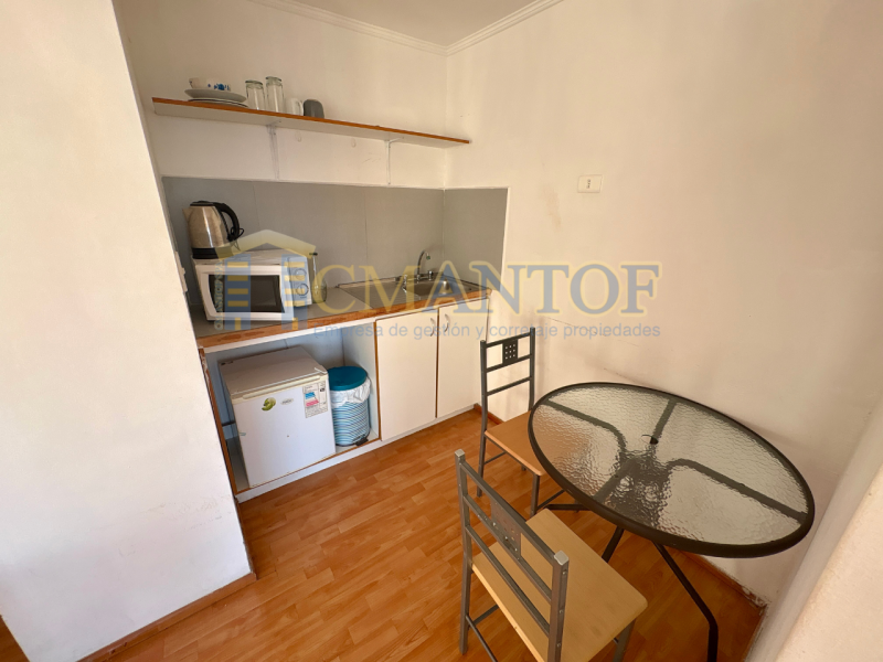 Arriendo Casa/hostal 8 Dormitorios C/u Con Baño, Mejillones
