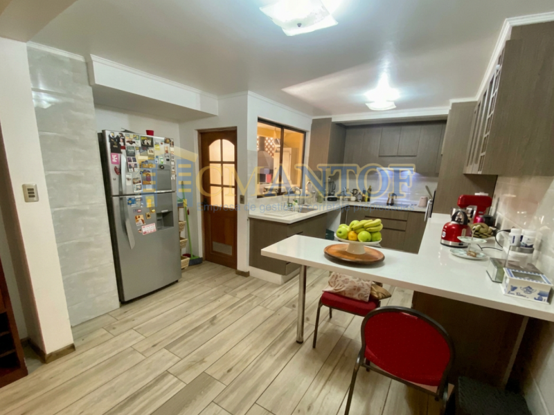 Fotografía de Venta Casa 4 Dormitorios Regularizada Colegio San Patricio