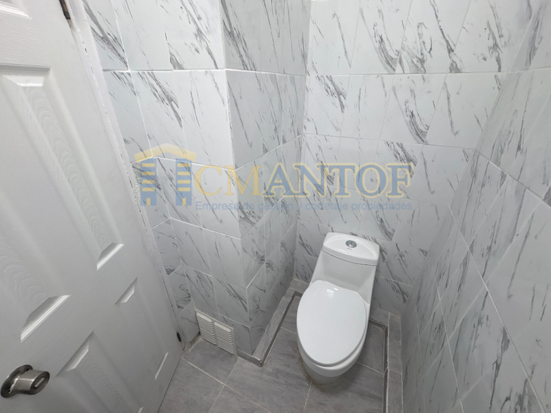 Arriendo Remodelada Oficina 3 Privados Frente Serviu, Centro