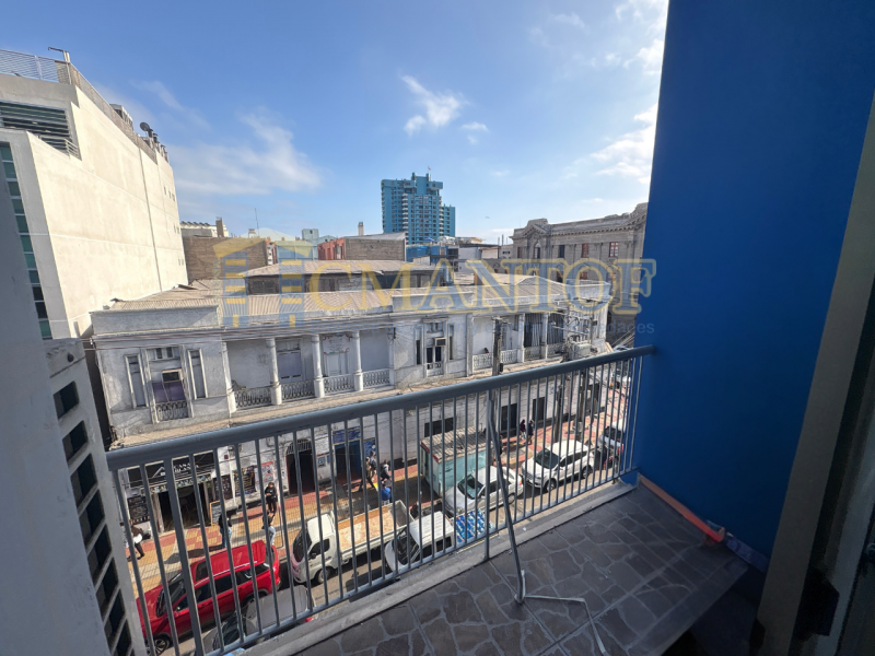 Arriendo Remodelada Oficina 3 Privados Frente Serviu, Centro