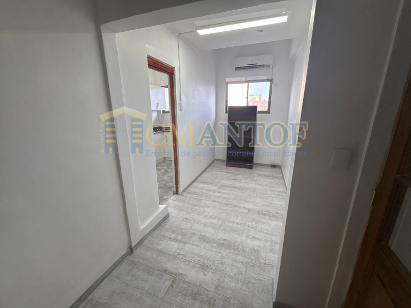 Arriendo Remodelada Oficina 3 Privados Frente Serviu, Centro