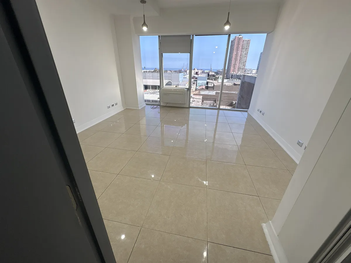 Arriendo Oficina Planta Libre Moderna Centro Antofagasta.