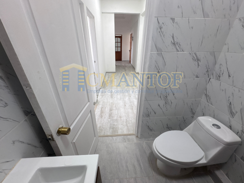 Arriendo Remodelada Oficina 3 Privados Frente Serviu, Centro