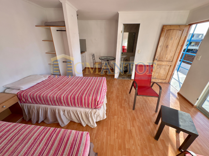Arriendo Casa/hostal 8 Dormitorios C/u Con Baño, Mejillones