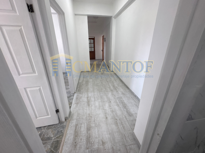Arriendo Remodelada Oficina 3 Privados Frente Serviu, Centro