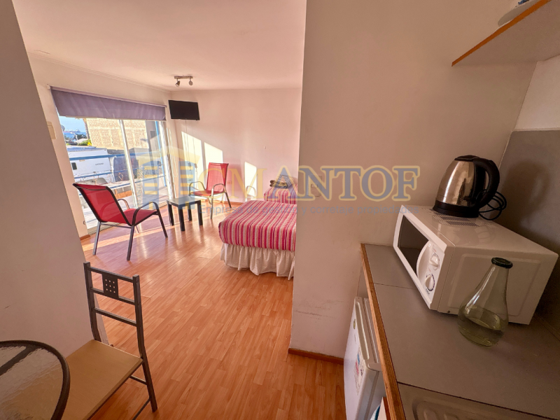 Arriendo Casa/hostal 8 Dormitorios C/u Con Baño, Mejillones