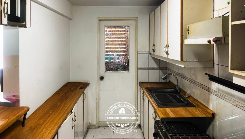 Vende Amplio Departamento Con Excelente Ubicacion