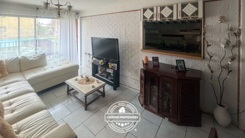 Vende Amplio Departamento Con Excelente Ubicacion