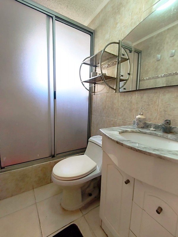 en Venta Casa Esquina | 2D 1B + Quincho | Altos de Zañartu